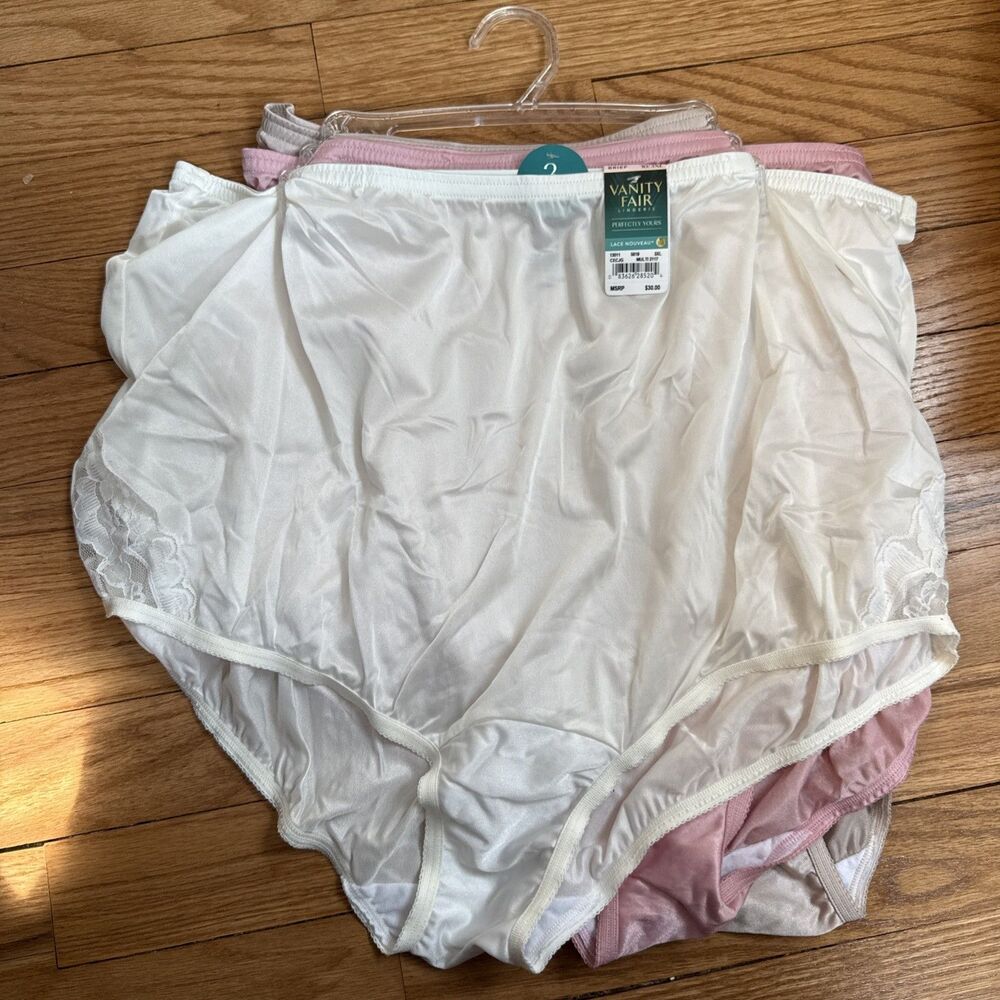 Vanity Fair brief panties 3 pair Perfectly Yours Lace Nouveau size 10/3XL Multi